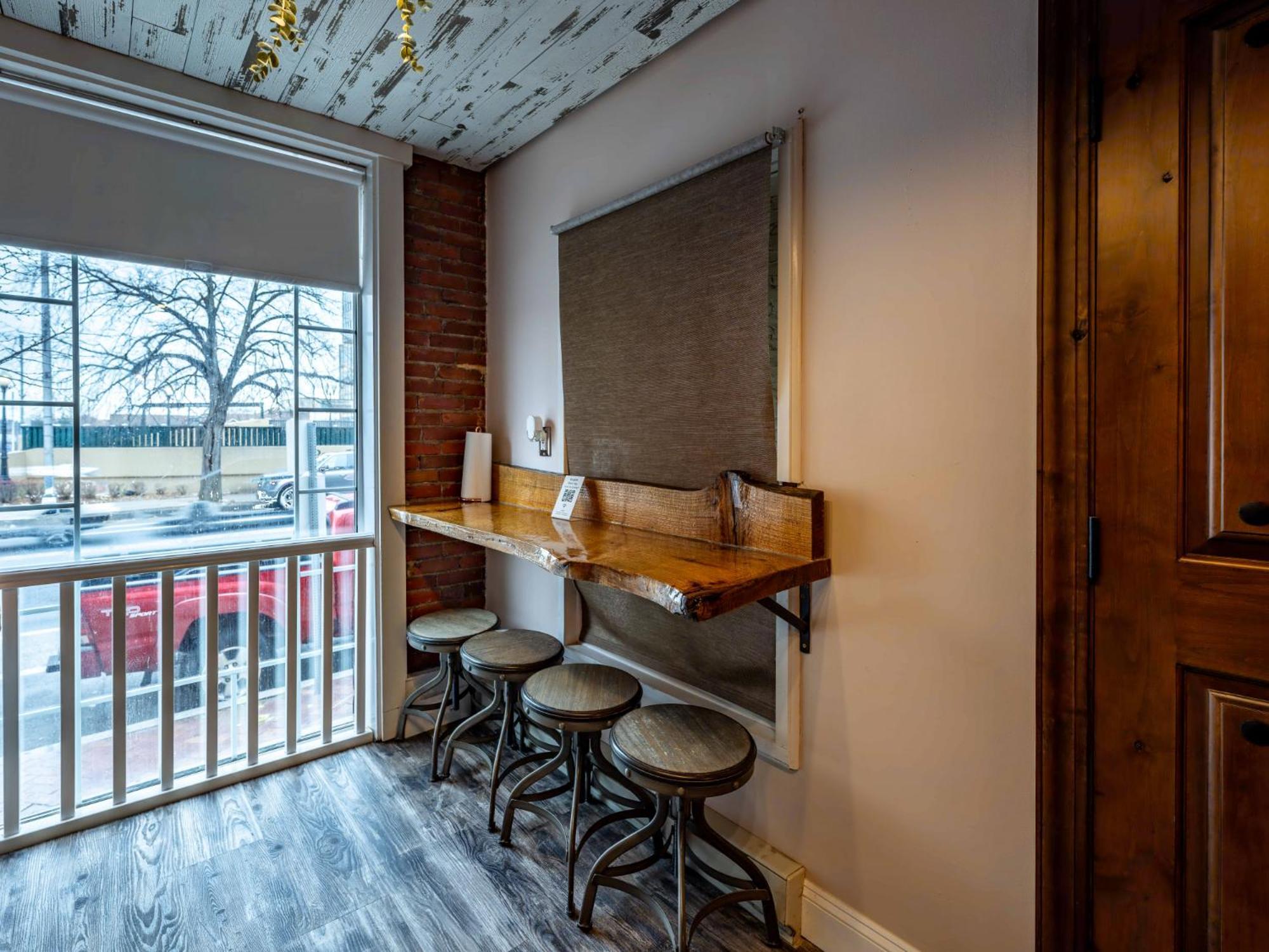 Hotel Burgbnb Downtown Harrisburg